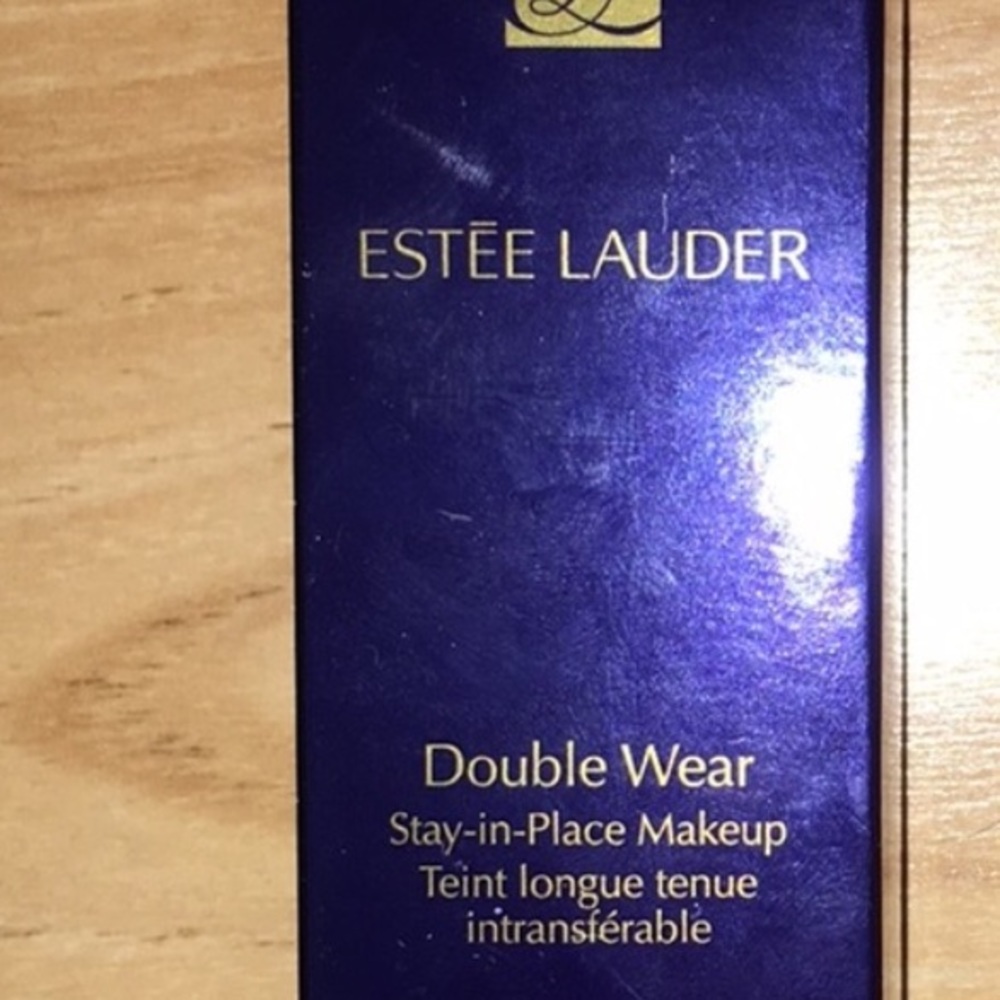 Estée Lauder Foundation